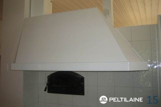 Valkoinen höyryhuuva